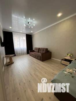 1-к квартира, посуточно, 42м2, 13/19 этаж